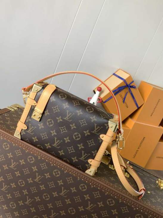 Picture of Louis Vuitton Handbags _SKUfw233562262fw
